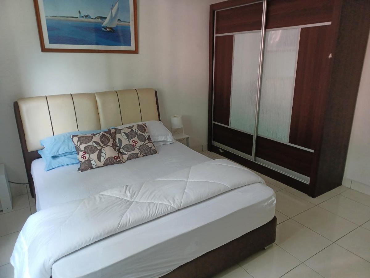 Indah Alam Condo Shah Alam Exterior photo